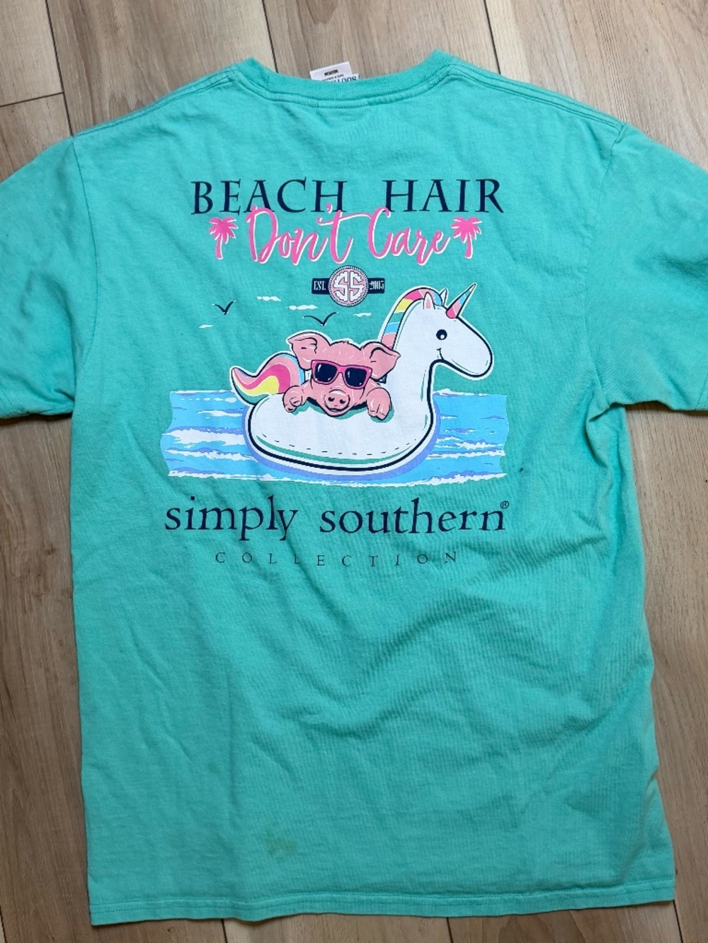 Simply Southern Beach Hair Don’t Care Graphic Tee Mint Medium
